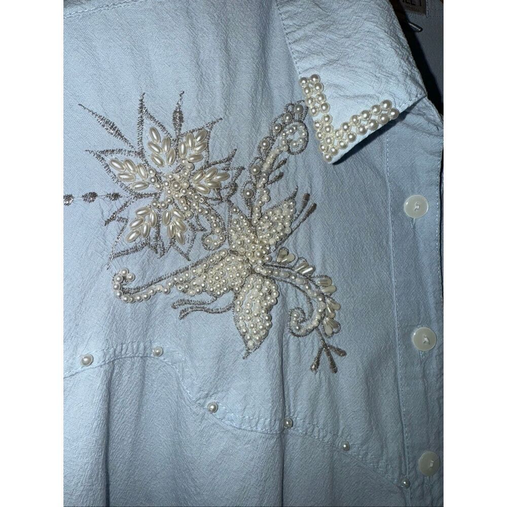 Vintage 80’s Jane Ashley light blue beaded and embroidered button-down shirt - Picture 5 of 12